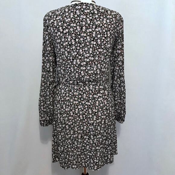 Elodie NWT Floral Wrap Long Sleeves Dress Women Various - Picture 7 of 12